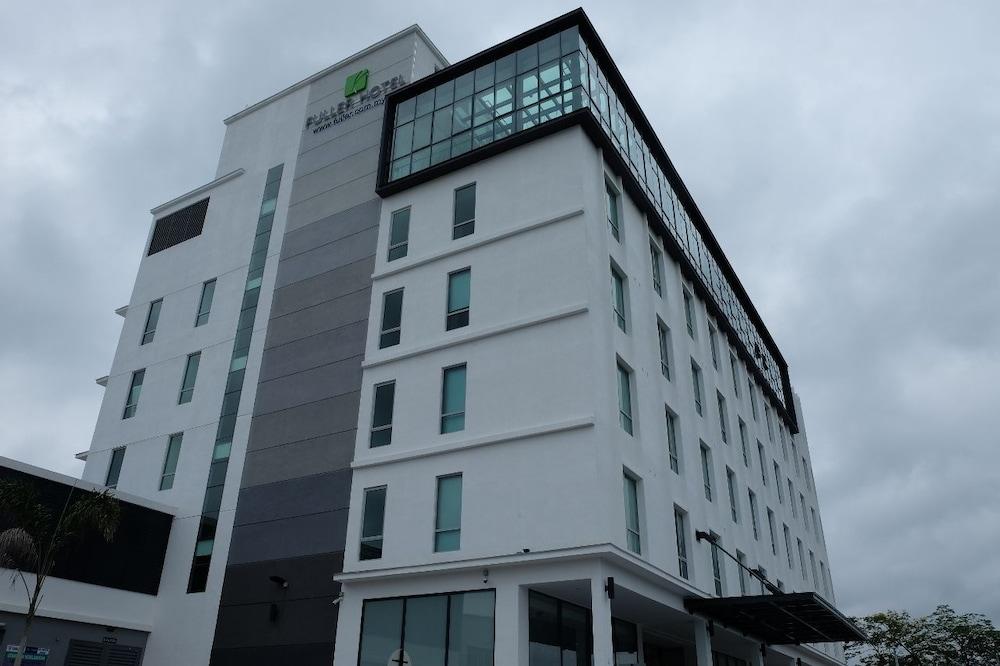 Fuller Hotel Kulim Buitenkant foto