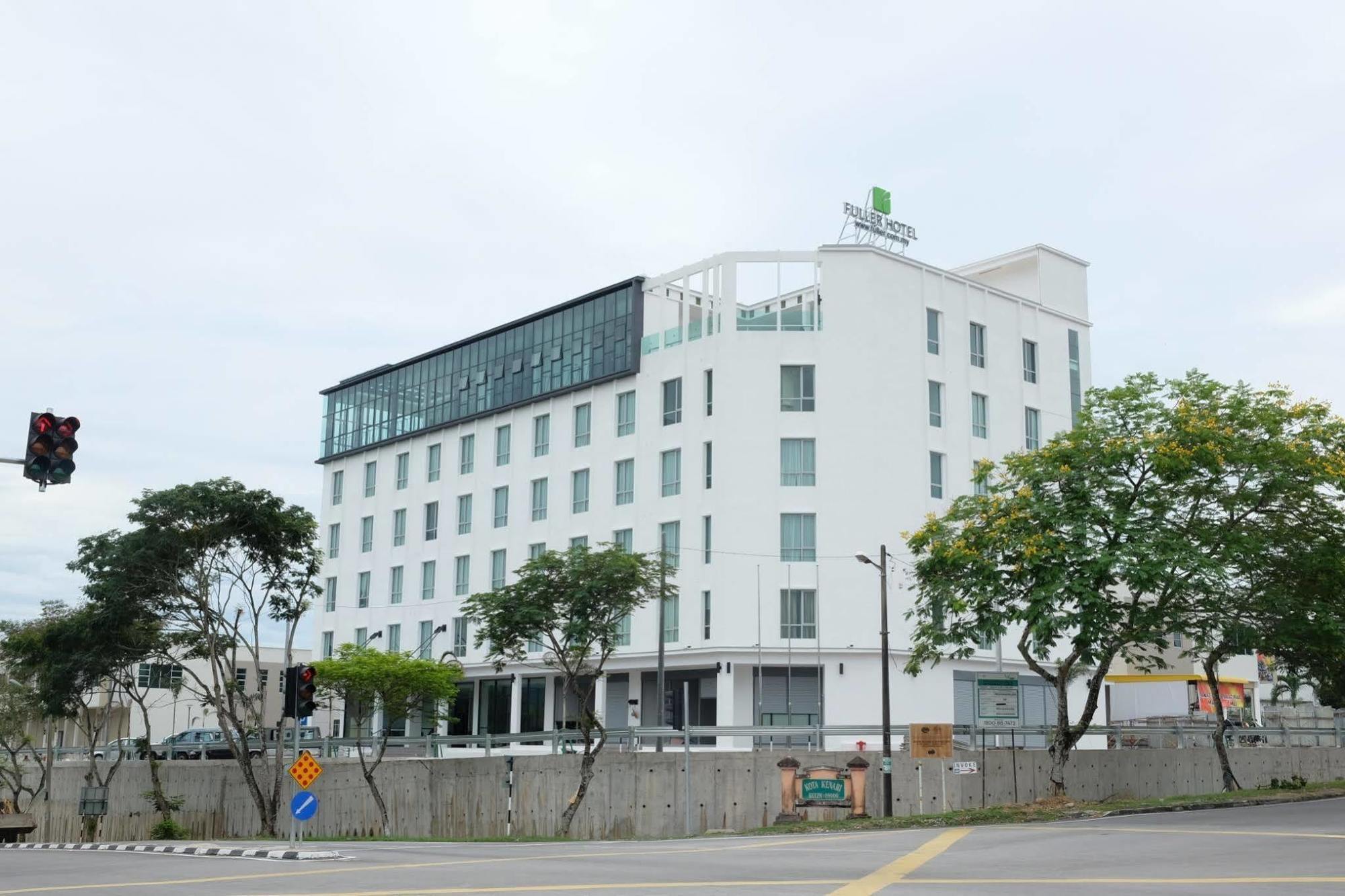 Fuller Hotel Kulim Buitenkant foto