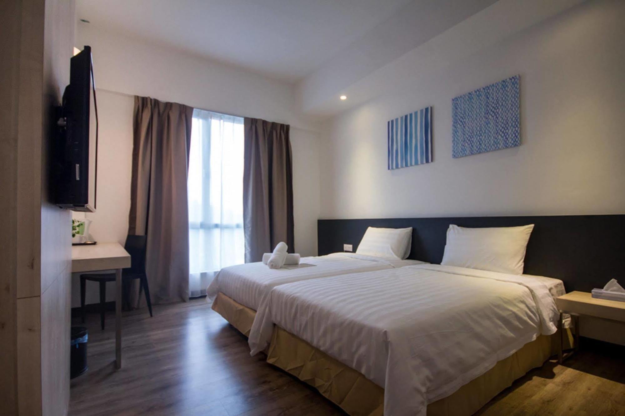 Fuller Hotel Kulim Buitenkant foto